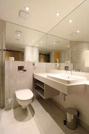 Imagen de la habitación del Hotel Hamilton Conference Spa and Wellness. Foto 4