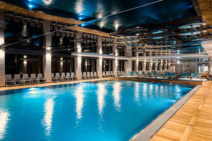 Imagen de la piscina del Hotel Hamilton Conference Spa and Wellness. Foto 20
