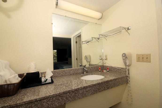 Imagen de la habitación del Hotel Hamilton Inn Jonesville Nc. Foto 8