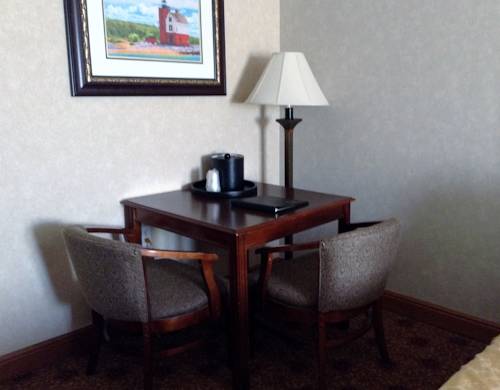 Imagen de la habitación del Hotel Hamilton Inn Select Beachfront. Foto 4