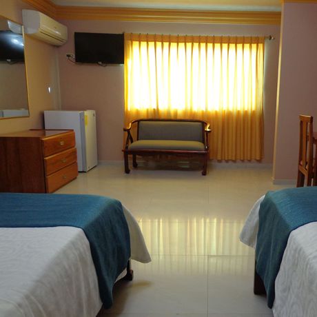 Imagen de la habitación del Hotel Hamilton, Manta. Foto 13