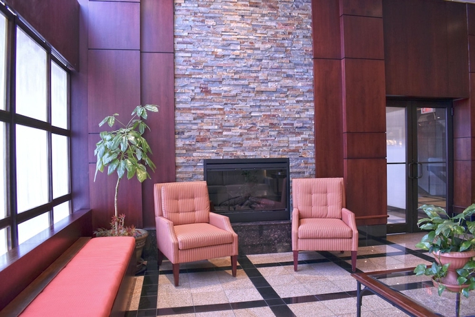 Imagen de los interiores del Hotel Hamilton Plaza and Conference Center. Foto 15