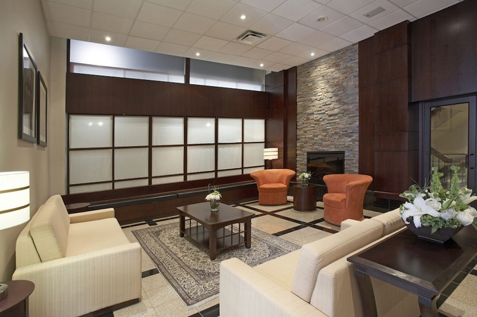 Imagen de los interiores del Hotel Hamilton Plaza and Conference Center. Foto 16