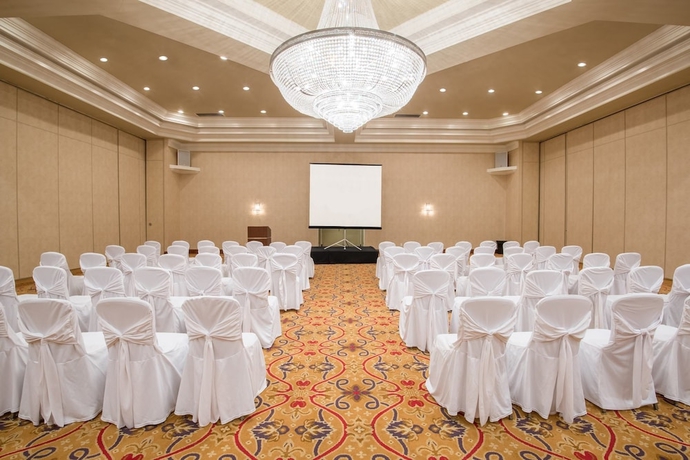 Imagen de los interiores del Hotel Hamilton Plaza and Conference Center. Foto 19