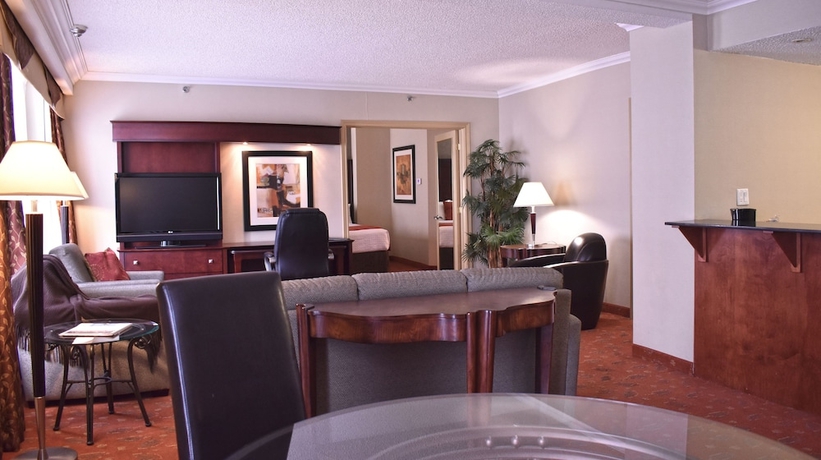Imagen de la habitación del Hotel Hamilton Plaza and Conference Center. Foto 14