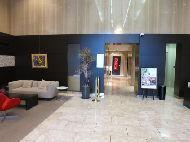 Imagen de los interiores del Hotel Hamilton Red. Foto 15