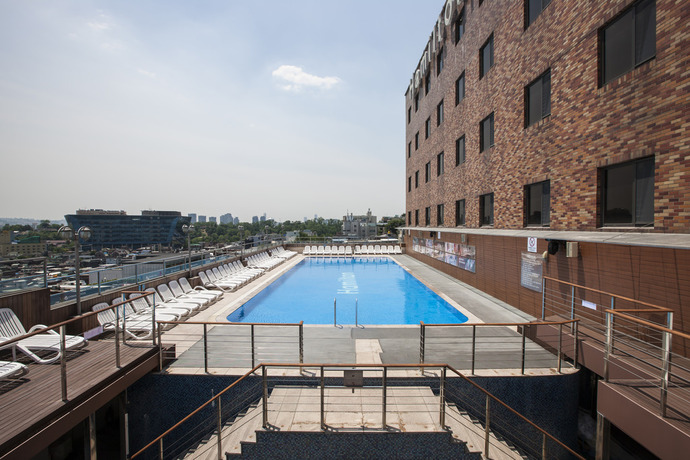 Imagen de la piscina del Hotel Hamilton, Yongsan-Gu. Foto 19