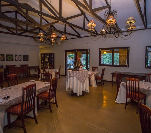 Imagen del bar/restaurante del Hotel Hamiltons Lodge and Restaurant. Foto 6