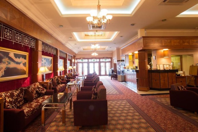 Imagen de los interiores del Hotel Hamlet Court. Foto 19