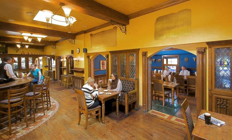 Imagen del bar/restaurante del Hotel Hamlet Court. Foto 7