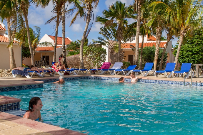 Imagen de la piscina del Hotel Hamlet Oasis Resort. Foto 13