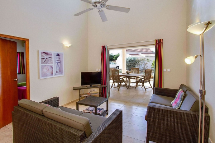 Imagen de la habitación del Hotel Hamlet Oasis Resort. Foto 6