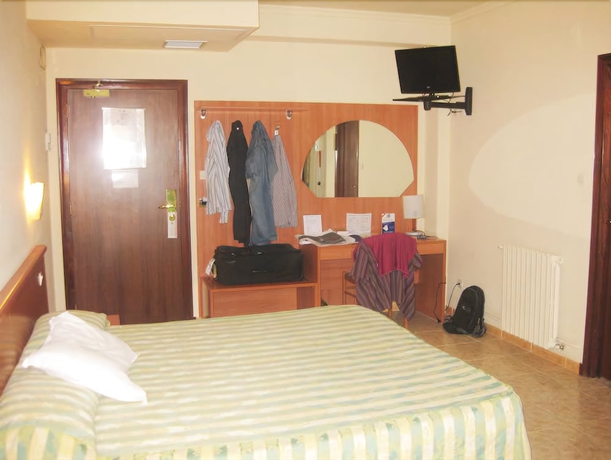 Imagen de la habitación del Hotel Hammamet Alger. Foto 8