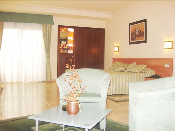 Imagen de la habitación del Hotel Hammamet Alger. Foto 9