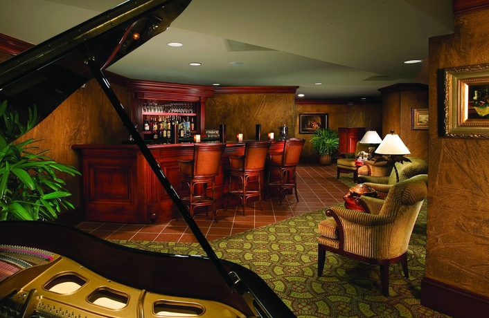 Imagen del bar/restaurante del Hotel Hammock Beach Golf Resort and Spa. Foto 4