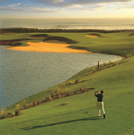 Imagen de los exteriores del Hotel Hammock Beach Golf Resort and Spa. Foto 10