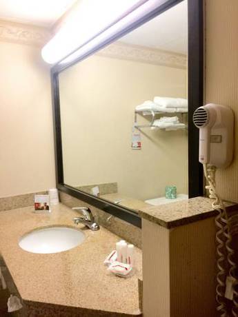 Imagen de la habitación del Hotel Hammock Philadelphia Levittown. Foto 7