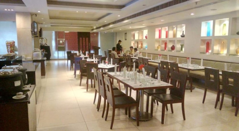 Imagen de los interiores del Hotel Hampshire Plaza Hyderabad. Foto 19