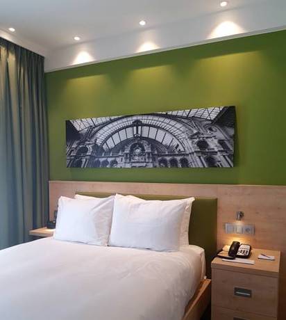 Imagen de la habitación del Hotel Hampton By Hilton Antwerp Central Station. Foto 8