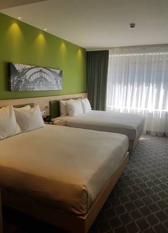 Imagen de la habitación del Hotel Hampton By Hilton Antwerp Central Station. Foto 10