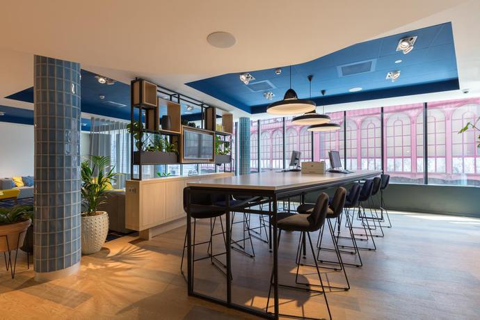 Imagen del bar/restaurante del Hotel Hampton By Hilton Antwerp Central Station. Foto 3