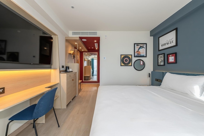 Imagen de la habitación del Hotel Hampton By Hilton Batumi Center. Foto 2