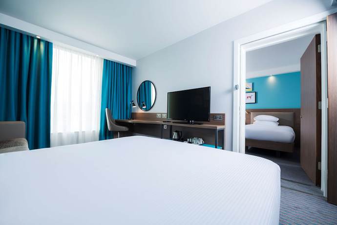 Imagen de la habitación del Hotel Hampton By Hilton Belfast City Centre. Foto 11