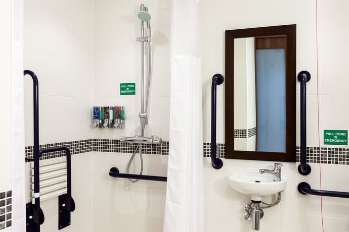 Imagen de la habitación del Hotel Hampton By Hilton Birmingham Jewellery Quarter. Foto 6