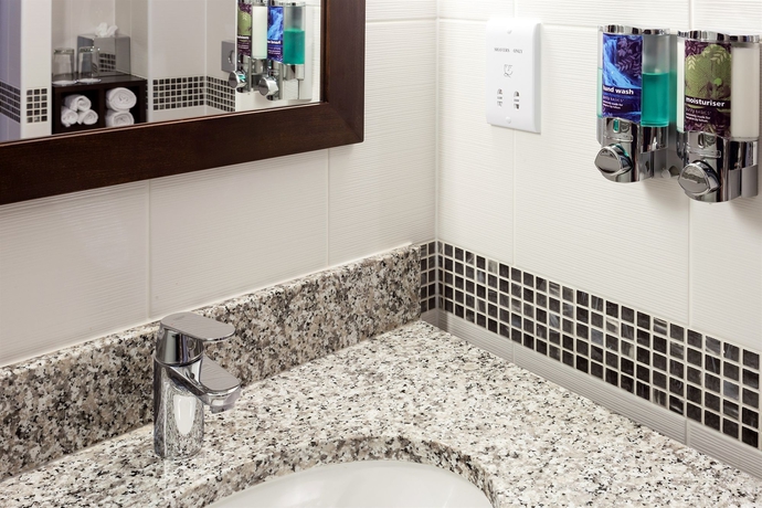 Imagen de la habitación del Hotel Hampton By Hilton Birmingham Jewellery Quarter. Foto 9