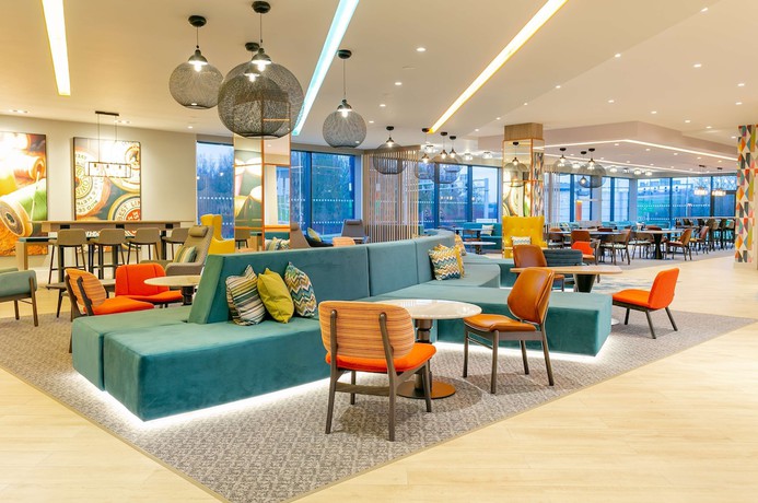 Imagen de los interiores del Hotel Hampton By Hilton Blackburn. Foto 13