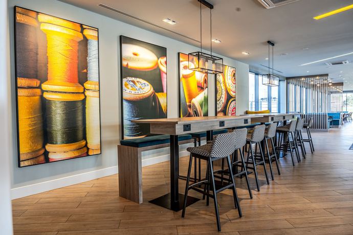 Imagen de los interiores del Hotel Hampton By Hilton Blackburn. Foto 18