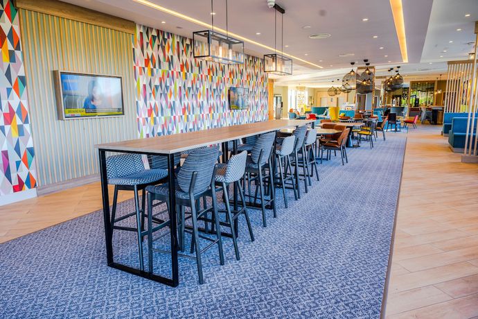 Imagen de los interiores del Hotel Hampton By Hilton Blackburn. Foto 20