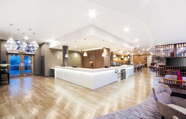 Imagen de los interiores del Hotel Hampton By Hilton Blackpool. Foto 20