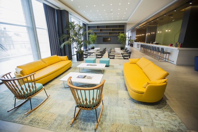Imagen de los interiores del Hotel Hampton By Hilton Bolu. Foto 12