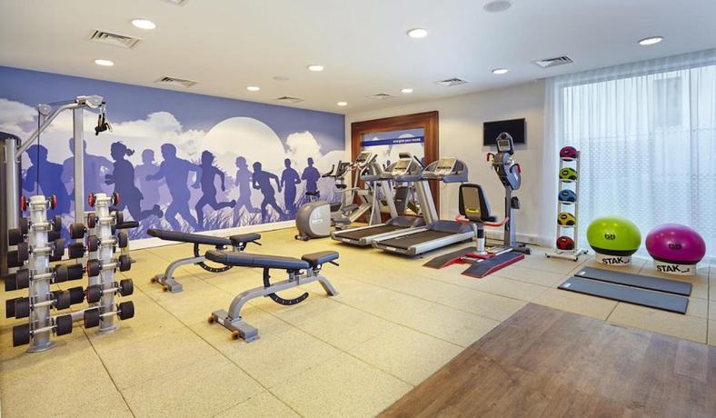 Imagen de los interiores del Hotel Hampton By Hilton Bournemouth. Foto 20