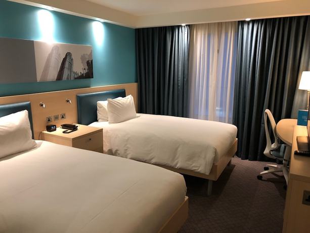 Imagen de la habitación del Hotel Hampton By Hilton Bristol Airport. Foto 6