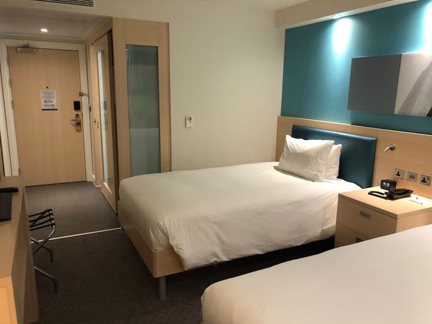 Imagen de la habitación del Hotel Hampton By Hilton Bristol Airport. Foto 7