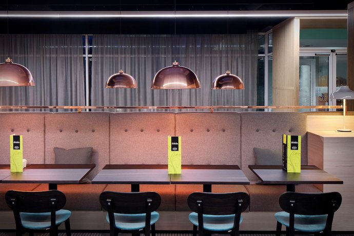Imagen de los interiores del Hotel Hampton By Hilton Bristol Airport. Foto 19