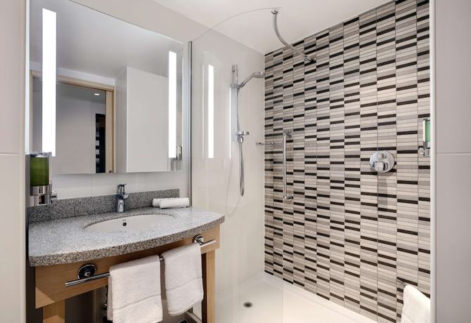 Imagen de la habitación del Hotel Hampton By Hilton Bristol Airport. Foto 16
