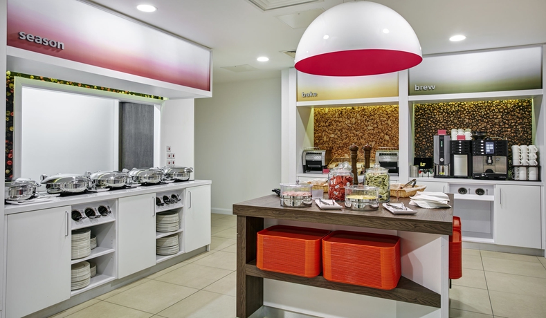 Imagen del bar/restaurante del Hotel Hampton By Hilton Bristol City Centre. Foto 6