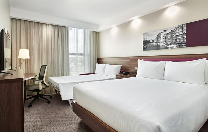 Imagen de la habitación del Hotel Hampton By Hilton Bristol City Centre. Foto 10