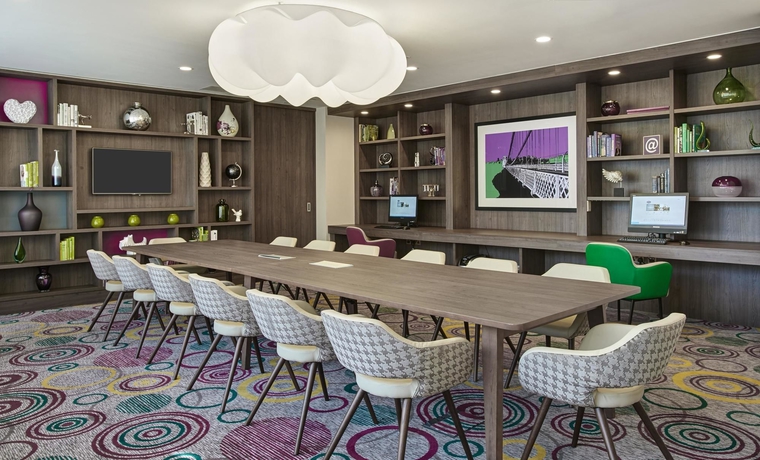 Imagen de los interiores del Hotel Hampton By Hilton Bristol City Centre. Foto 15