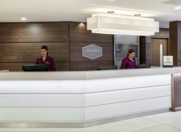 Imagen de los interiores del Hotel Hampton By Hilton Bristol City Centre. Foto 16