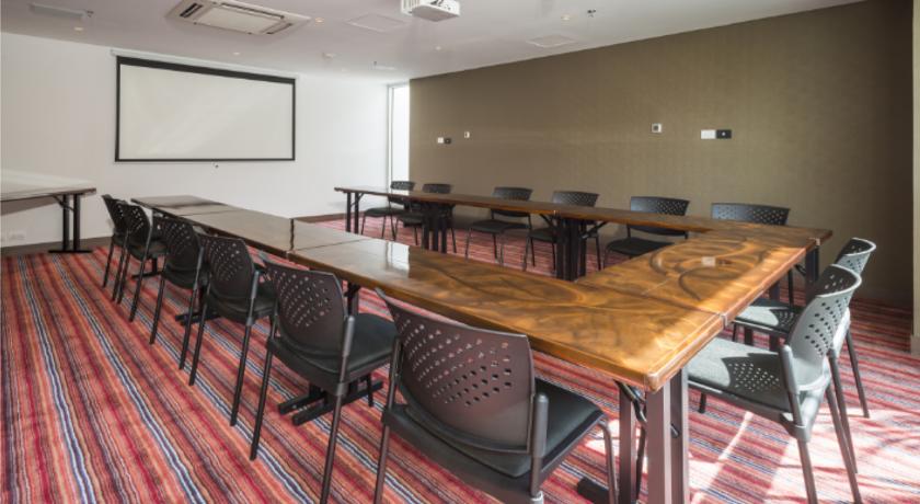 Imagen general del Hotel Hampton By Hilton Bucaramanga. Foto 10