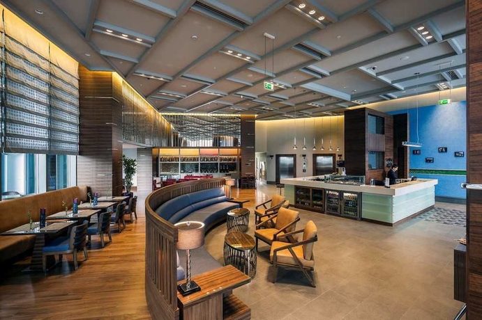 Imagen de los interiores del Hotel Hampton By Hilton Bursa. Foto 12