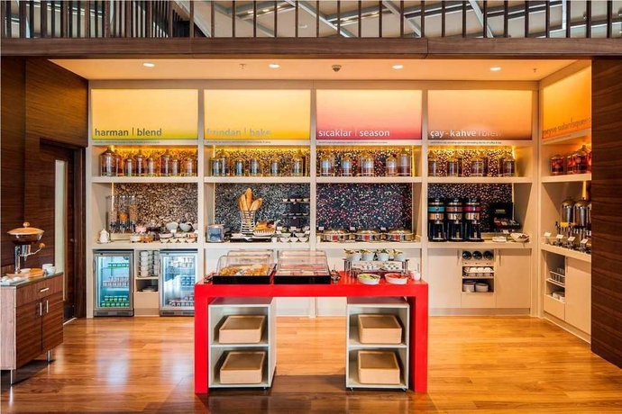 Imagen del bar/restaurante del Hotel Hampton By Hilton Bursa. Foto 5