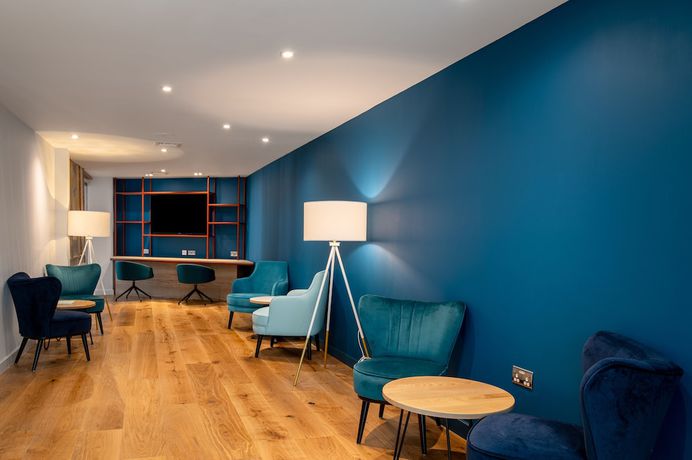 Imagen de los interiores del Hotel Hampton By Hilton Canterbury. Foto 16