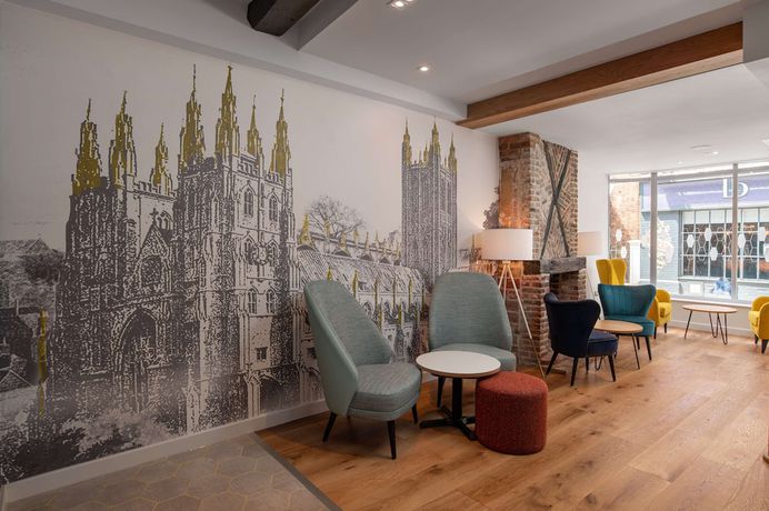 Imagen de los interiores del Hotel Hampton By Hilton Canterbury. Foto 18