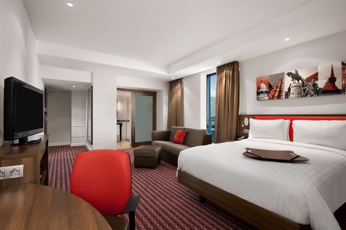 Imagen de los interiores del Hotel Hampton By Hilton Cluj-napoca. Foto 13