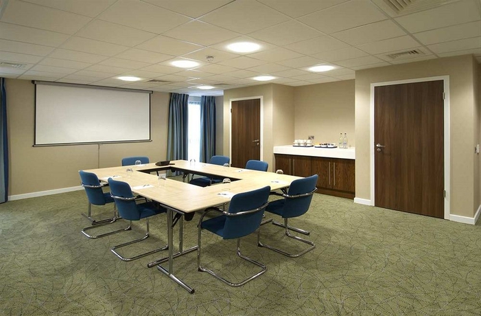 Imagen de los interiores del Hotel Hampton By Hilton Corby/kettering. Foto 11